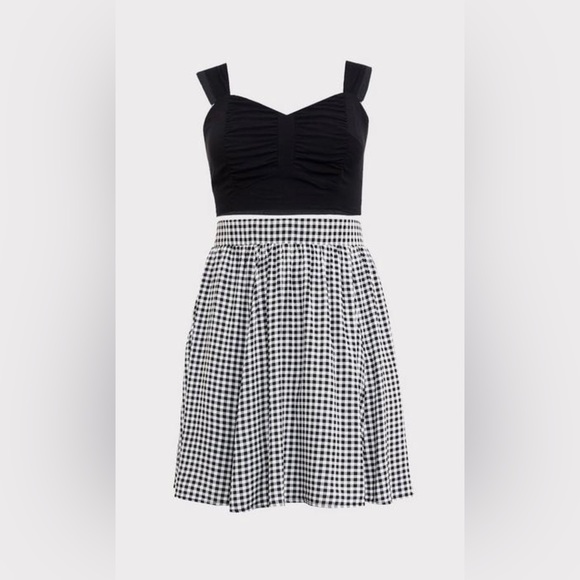 ๐ค๐ค Torrid Black and White Gingham Challis 2 Piece Set Skirt Crop Top ๐ค๐ค - Picture 13 of 13